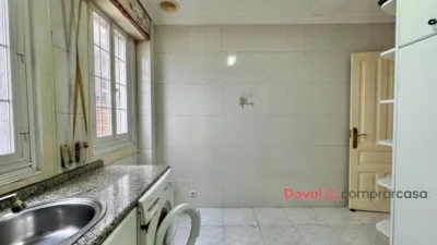 Piso en venta en Calle de Gil, Centro-Areal (Distrito Casco Urbano. Vigo) de 330.000 €