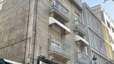 Piso en venta en Calle de Gil, Centro-Areal (Distrito Casco Urbano. Vigo) de 330.000 €