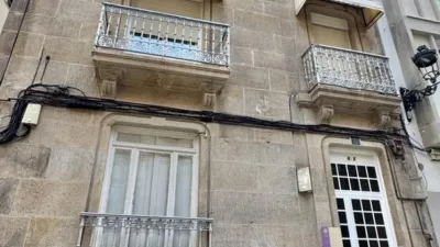 Piso en venta en Calle de Gil, Centro-Areal (Distrito Casco Urbano. Vigo) de 330.000 €