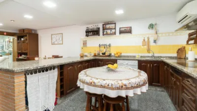 Casa en venta en Calle Indira Ghandi, Zona Norte (Motril) de 350.000 €