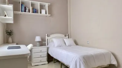 Flat on Calle de la Soleá photo 9