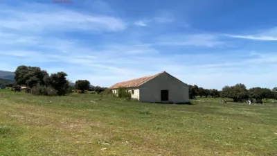 Rustic property in Navas de Riofrio photo 3