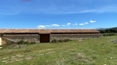 Rustic property in Navas de Riofrio photo 4