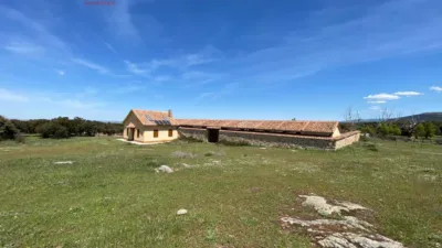 Rustic property in Navas de Riofrio photo 5