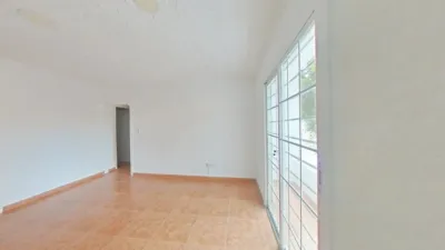 Flat in La Torre-roja-Campreciós-Grup Sant Jordi photo 4