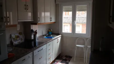 Piso en alquiler en Calle de Santa Isabel, Centro (Segovia Capital) de 1.050 €<span>/mes</span>