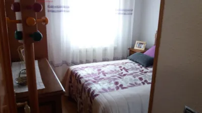 Piso en alquiler en Calle de Santa Isabel, Centro (Segovia Capital) de 1.050 €<span>/mes</span>