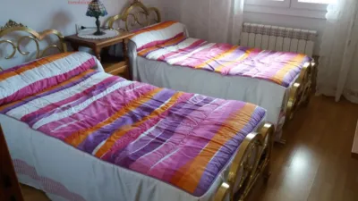 Piso en alquiler en Calle de Santa Isabel, Centro (Segovia Capital) de 1.050 €<span>/mes</span>