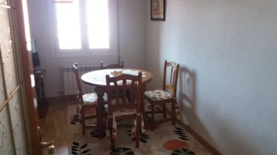 Piso en alquiler en Calle de Santa Isabel, Centro (Segovia Capital) de 1.050 €<span>/mes</span>