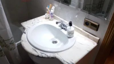 Piso en alquiler en Calle de Santa Isabel, Centro (Segovia Capital) de 1.050 €<span>/mes</span>