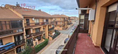 Dúplex en alquiler en Calle de las Moras, San Cristóbal de Segovia de 730 €<span>/mes</span>