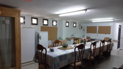Chalet en venta en Junto Ayuntamiento, Torrecaballeros de 870.000 €