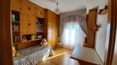 Chalet en venta en Junto Ayuntamiento, Torrecaballeros de 870.000 €