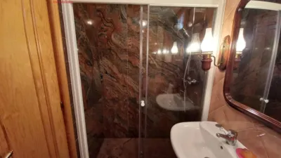 Chalet en venta en Junto Ayuntamiento, Torrecaballeros de 870.000 €