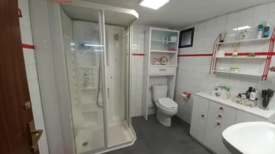 Chalet en venta en Junto Ayuntamiento, Torrecaballeros de 870.000 €
