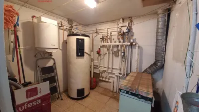 Chalet en venta en Junto Ayuntamiento, Torrecaballeros de 870.000 €