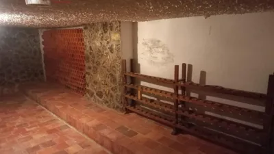 Chalet en venta en Junto Ayuntamiento, Torrecaballeros de 870.000 €