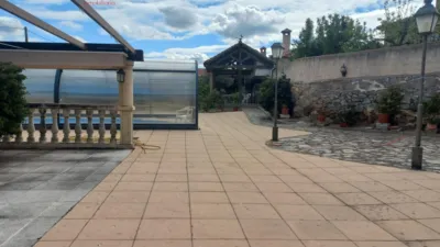 Chalet en venta en Junto Ayuntamiento, Torrecaballeros de 870.000 €