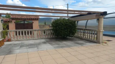 Chalet en venta en Junto Ayuntamiento, Torrecaballeros de 870.000 €