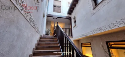 Piso en alquiler en Travesía del Patín, Plaza Mayor-San Agustín (Segovia Capital) de 2.200 €<span>/mes</span>
