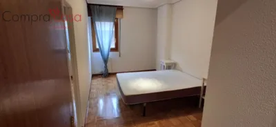 Piso en alquiler en Avenida del Acueducto, Centro (Segovia Capital) de 1.200 €<span>/mes</span>