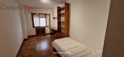 Piso en alquiler en Avenida de la Vía Roma, cerca de Calle de San Gabriel, Vía Romana (Segovia Capital) de 1.200 €<span>/mes</span>