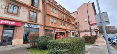 Piso en alquiler en Avenida de la Vía Roma, cerca de Calle de San Gabriel, Vía Romana (Segovia Capital) de 1.200 €<span>/mes</span>
