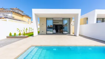 Casa – Torrevieja, Urbanización Los Balcones - Vista 3