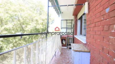 Piso en venta en Calle de Villajoyosa, Los Ángeles (Distrito Villaverde. Madrid Capital) de 190.000 €