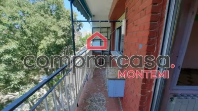 Piso en venta en Calle de Villajoyosa, Los Ángeles (Distrito Villaverde. Madrid Capital) de 190.000 €