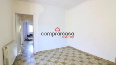 Piso en venta en Calle de Villajoyosa, Los Ángeles (Distrito Villaverde. Madrid Capital) de 190.000 €
