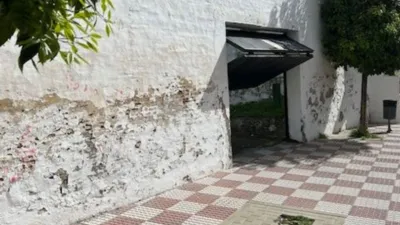 Chalet en venta en Calle de Clara Campoamor, 28, cerca de Calle de Severo Ochoa, Centro (Tomares) de 600.000 €