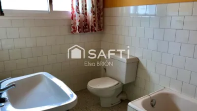 Casa adosada en venta en A Xurisdicion, A Xurisdicion (Outes) de 180.000 €
