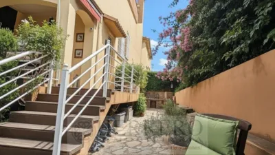 Semi-detached house on Carrer de Belgica photo 35