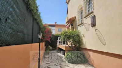 Semi-detached house on Carrer de Belgica photo 39
