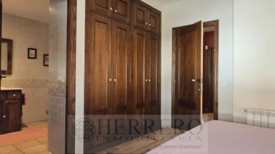 Semi-detached house on Carrer de Belgica photo 60