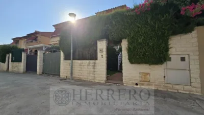 Semi-detached house on Carrer de Belgica photo 66
