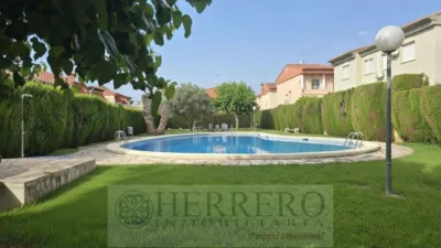 Semi-detached house on Carrer de Belgica photo 90