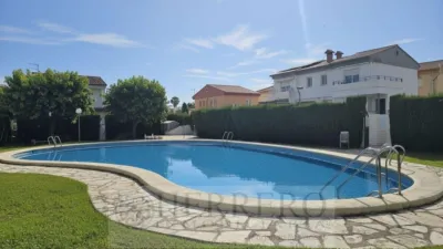 Semi-detached house on Carrer de Belgica photo 94