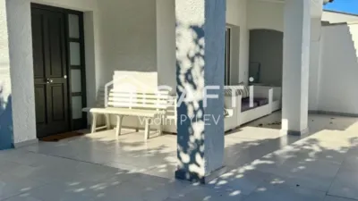 Single-family home in Empuriabrava photo 5