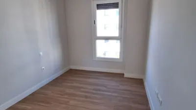 Piso en alquiler en Calle Venecia, Barrio Alto (San Juan de Aznalfarache) de 995 €<span>/mes</span>