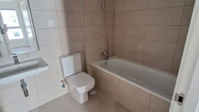 Piso en alquiler en Calle Venecia, Barrio Alto (San Juan de Aznalfarache) de 995 €<span>/mes</span>