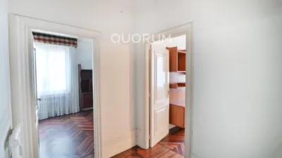 Apartment on Calle de Rodríguez Arias photo 26