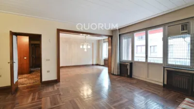 Apartment on Calle de Rodríguez Arias photo 2