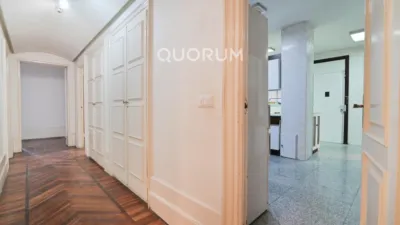 Apartment on Calle de Rodríguez Arias photo 34