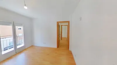 Piso en alquiler en Palomeras Sureste - Imagen 2