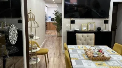 Piso en venta en Calle -, Melilla de 278.100 €