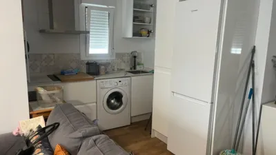 Ático en alquiler en Calle Fernando IV, Los Remedios (Distrito Los Remedios. Sevilla Capital) de 900 €<span>/mes</span>