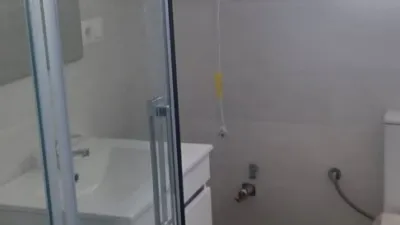Ático en alquiler en Calle Fernando IV, Los Remedios (Distrito Los Remedios. Sevilla Capital) de 900 €<span>/mes</span>