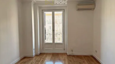 Piso en alquiler en Calle de Sagasta - Imagen 25